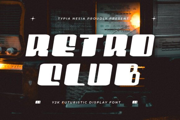 Testing Retro Club: A Bold Italic Display Font for Modern Branding